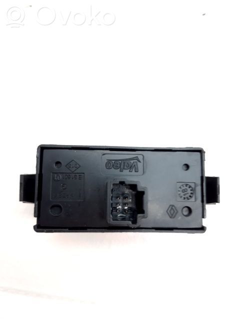 Botón interruptor de luz de peligro   6000617639