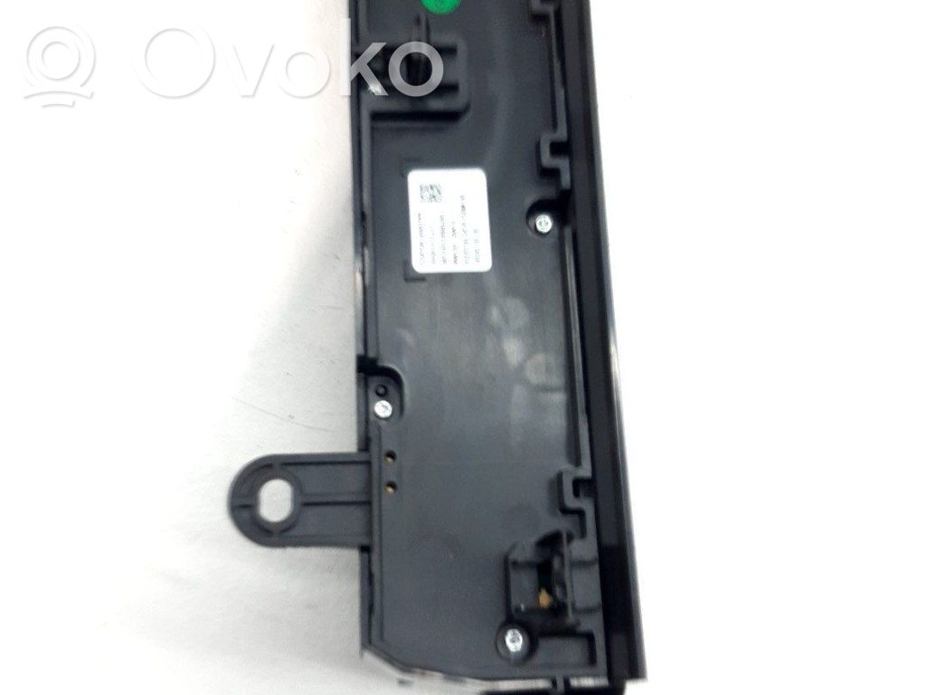 Climate control unit   9831632880