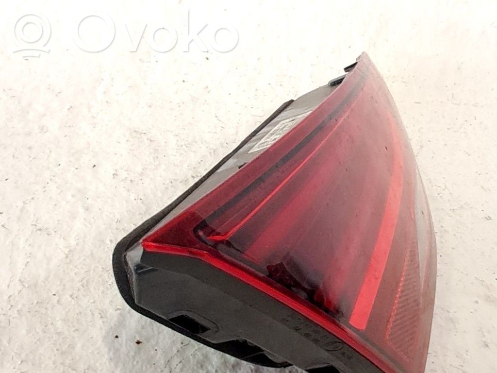 Lámpara de faros/luces traseros   5F0945307N