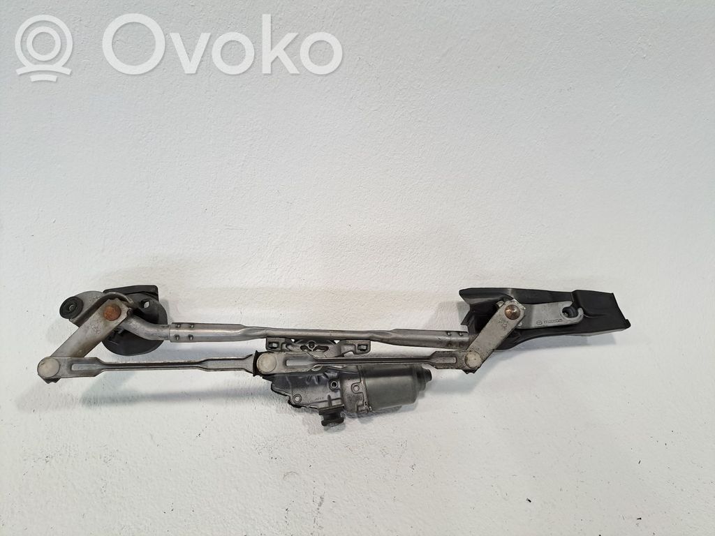 Ajovalonpyyhkimen moottori   GS1D67340,GS1D67360
