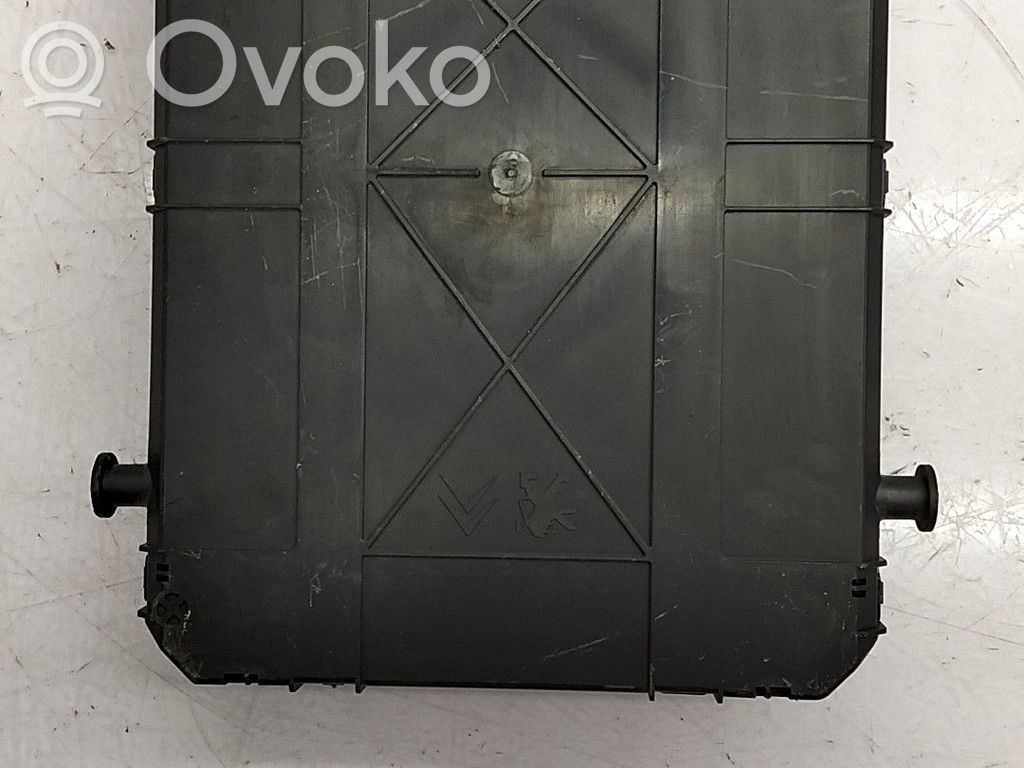 Citroen C3 Picasso Fuse module 