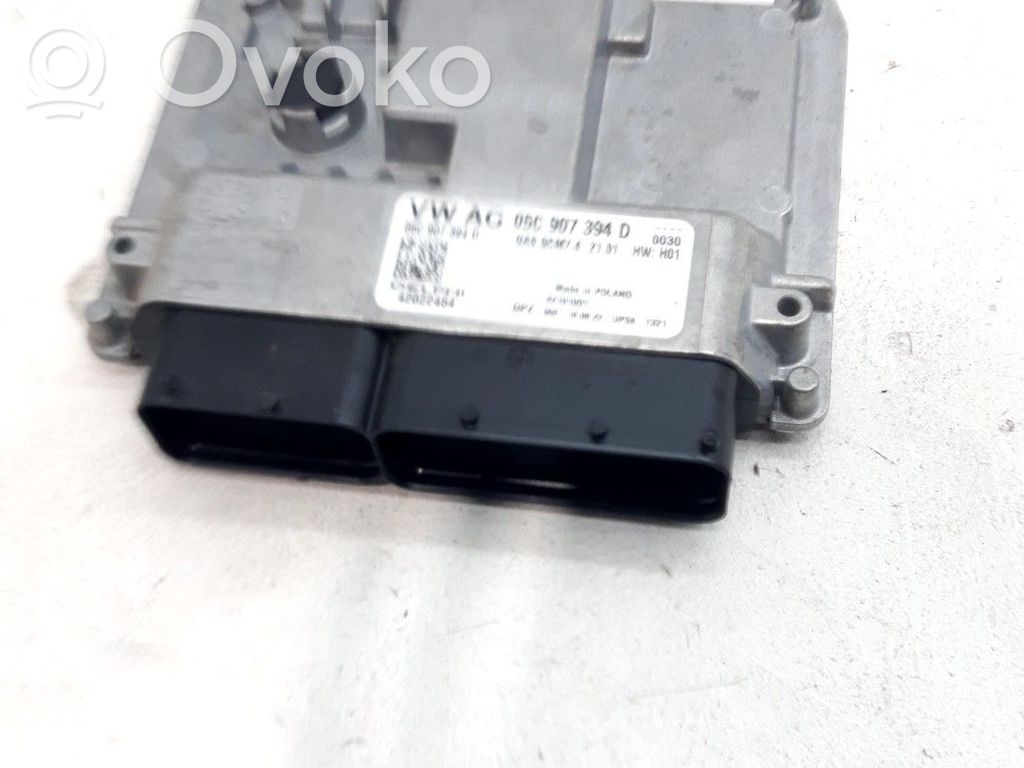 Engine control unit/module ECU   5C906032Q