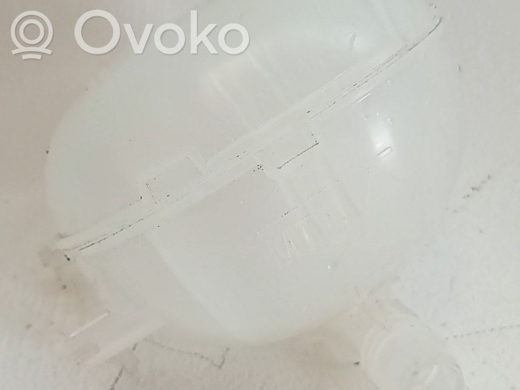 Peugeot 2008 I Serbatoio di compensazione del liquido refrigerante/vaschetta 