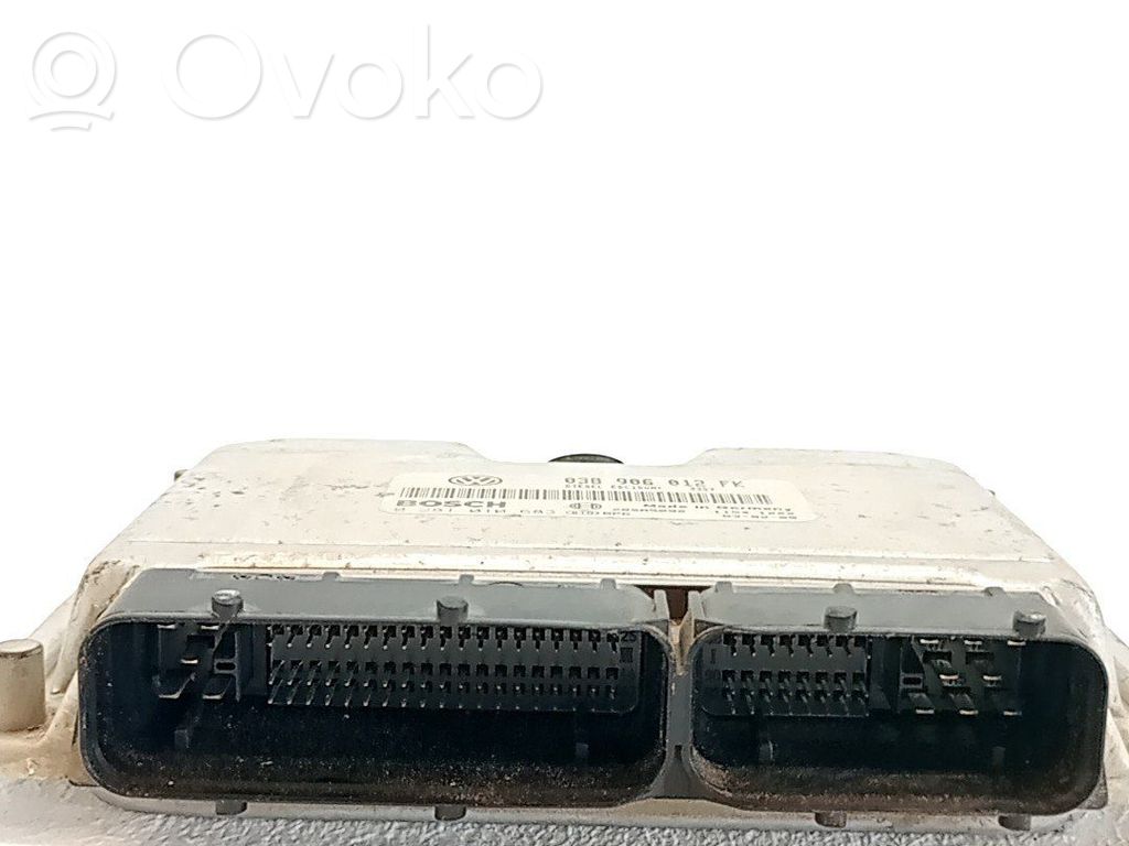 Unidad de control/módulo ECU del motor   38906012FK
