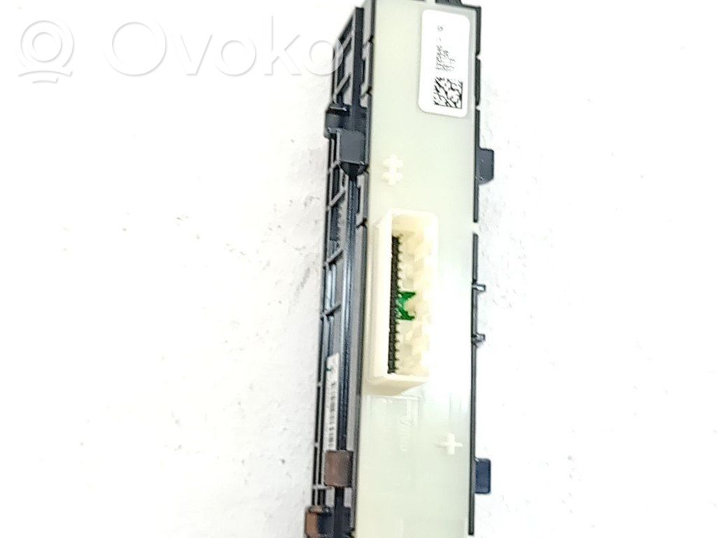Schalter Warnblinkanlage   283E85816R