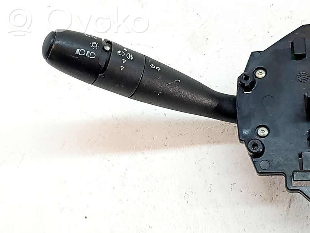 Citroen C4 I Boutons / interrupteurs volant
