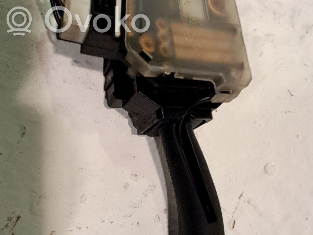 Commodo de clignotant   934102B100CA