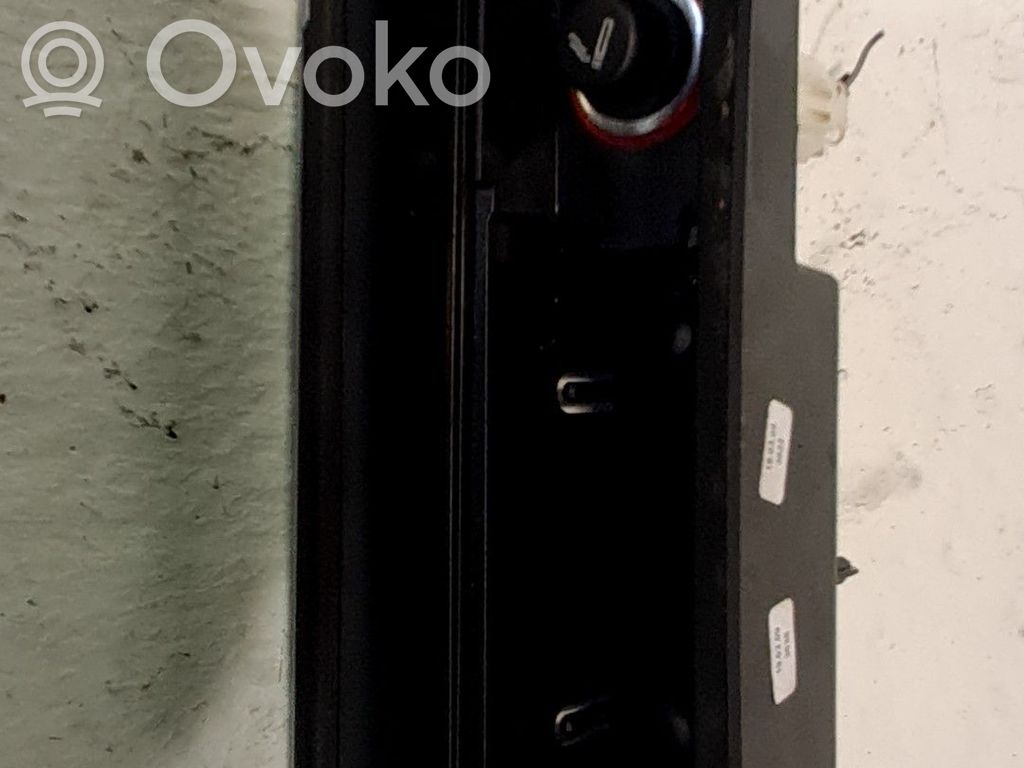 Cenicero del coche   3C0857351A20V