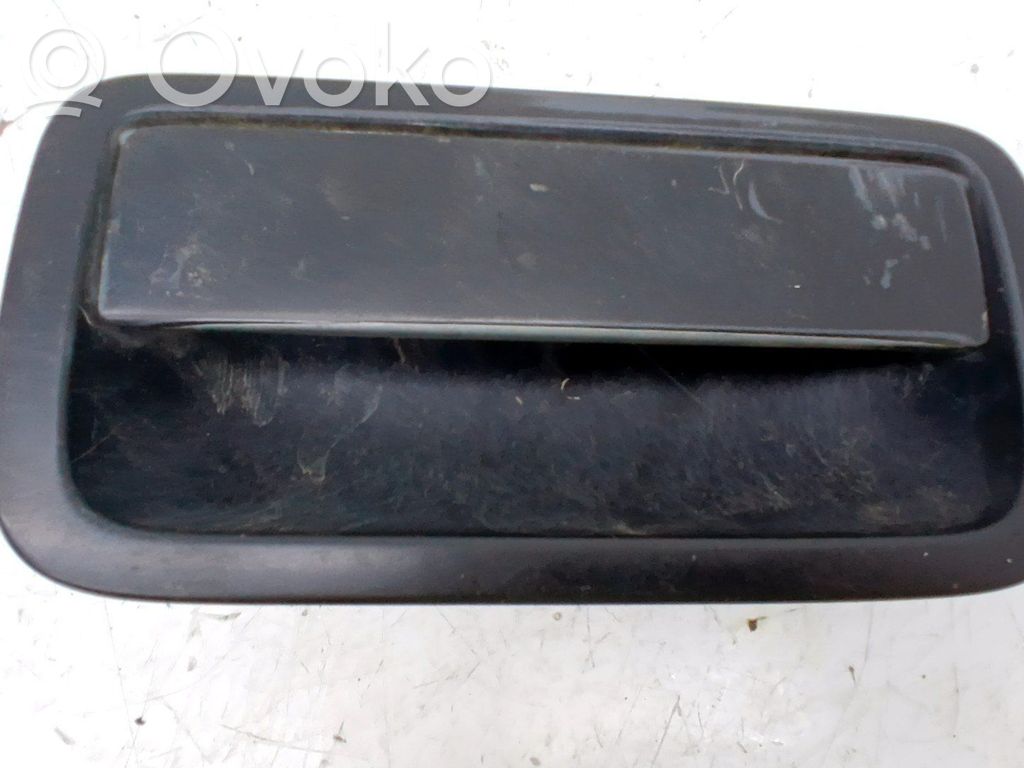 Volkswagen Amarok Rączka / Uchwyt klapy tylnej / bagażnika 