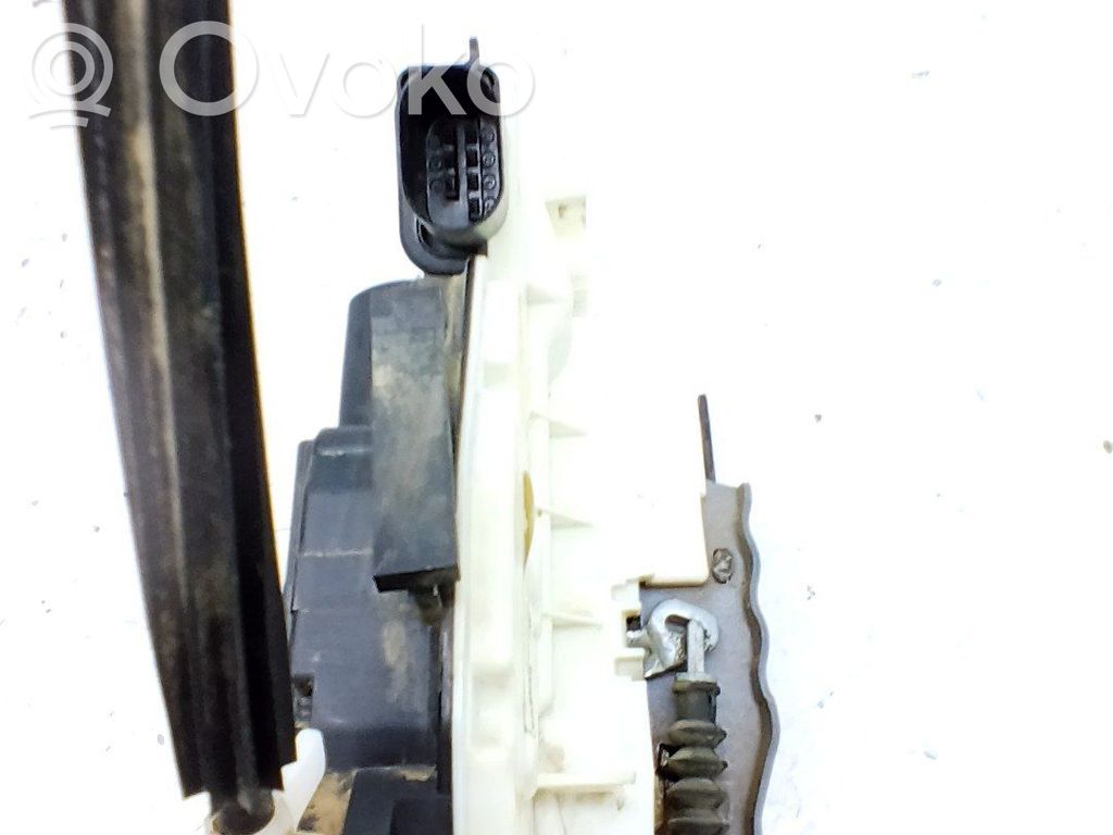 Etuoven lukko   5N1837015C