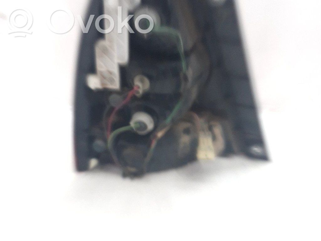 Subaru Forester SF Żarówka lampy tylnej 