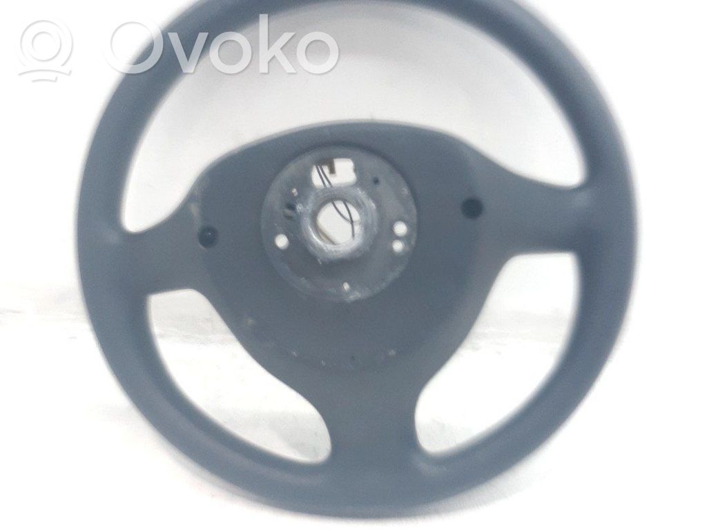 Ohjauspyörä   1M0419091F