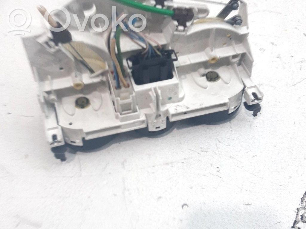Climate control unit   1M0820045C