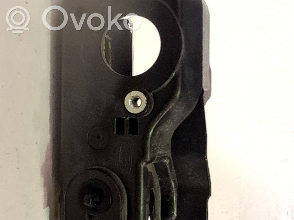 Manecilla interna puerta trasera   1352107,4S71F22601AB