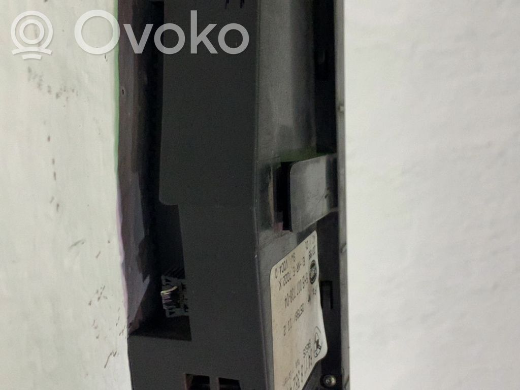 Unidad de control climatización   64116956319