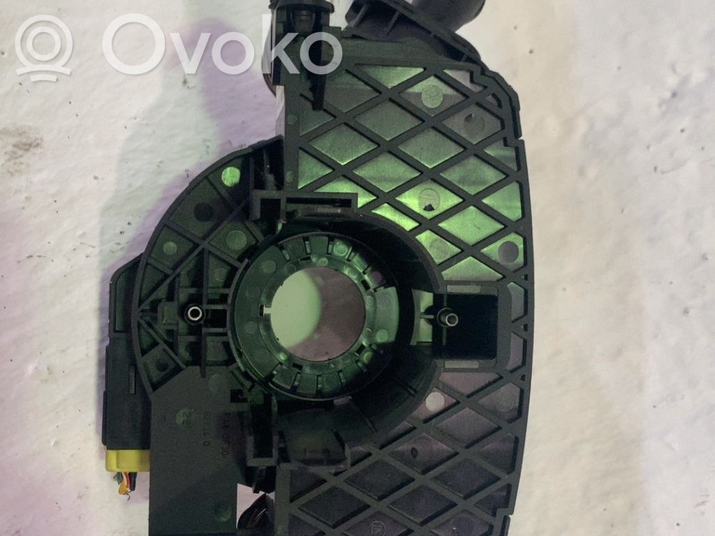 Suuntavilkun vipu   DD1066128,DD1066122,D37666CS0A