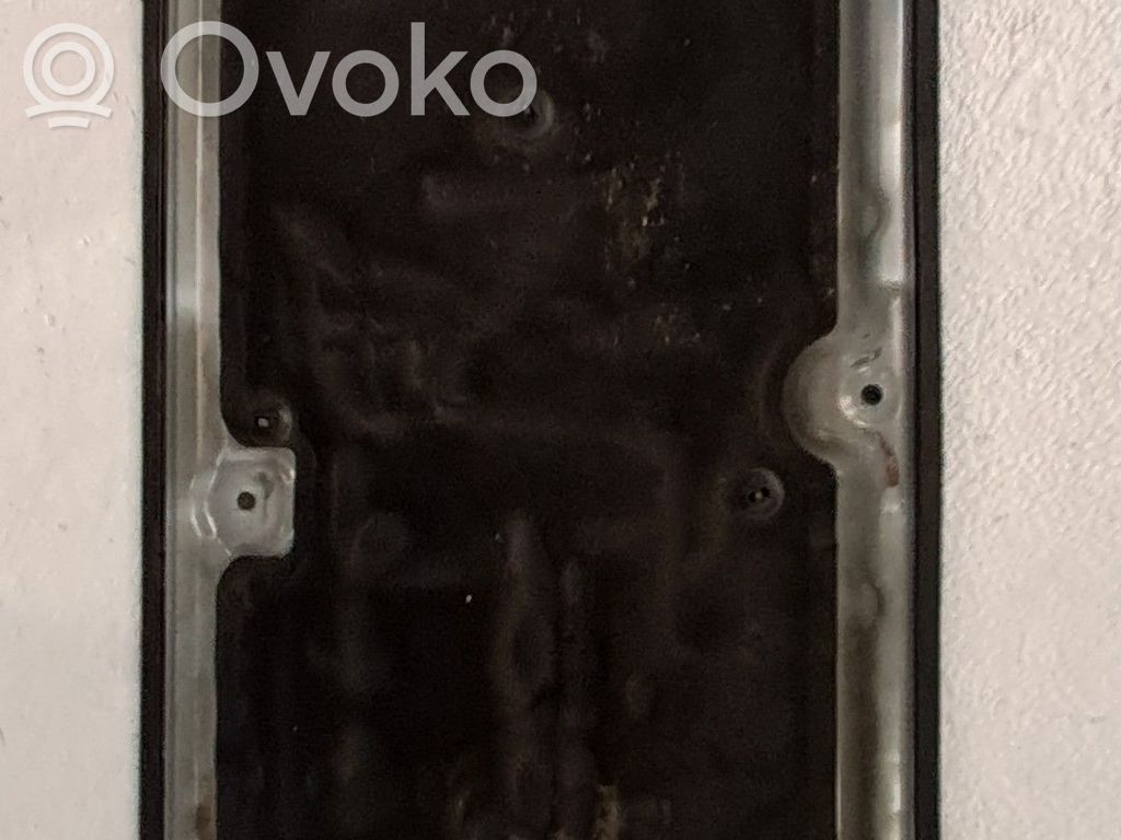 Moottorin koppa   990E72475R