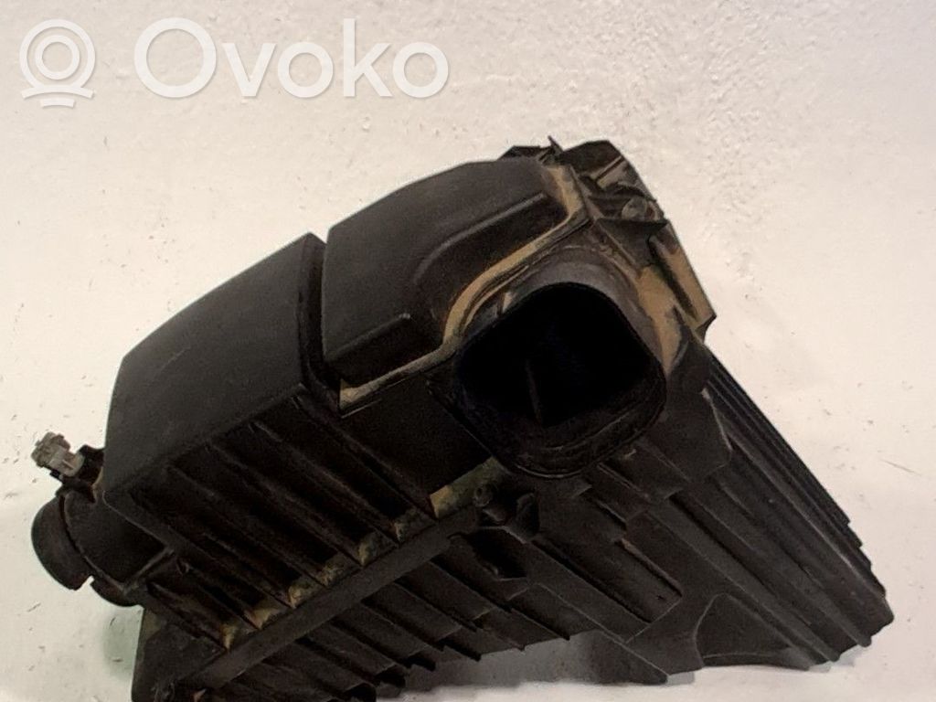 Peugeot 407 Obudowa filtra powietrza 