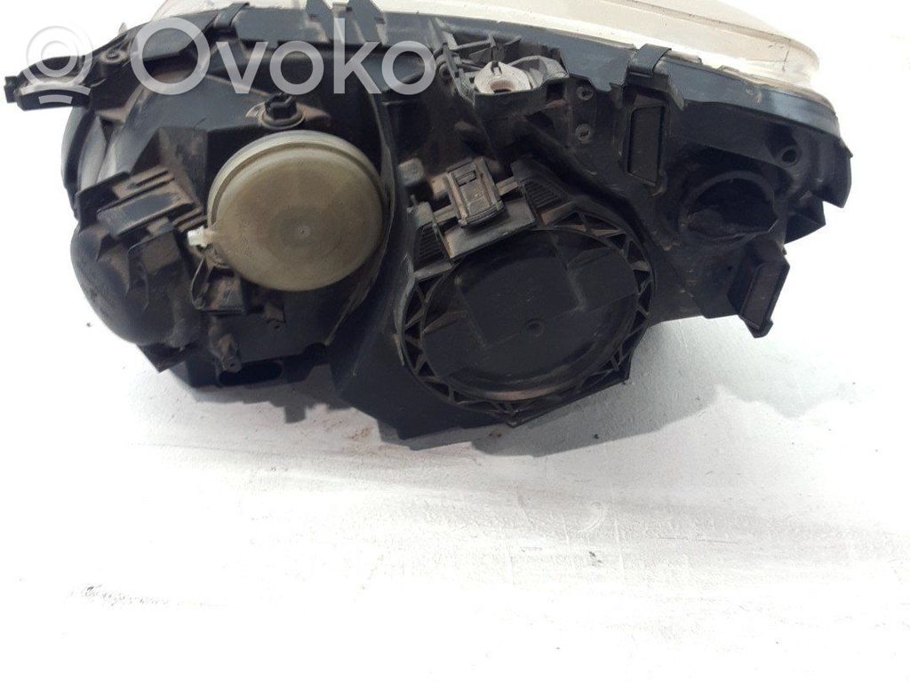 Mercedes-Benz B W245 Lampa przednia