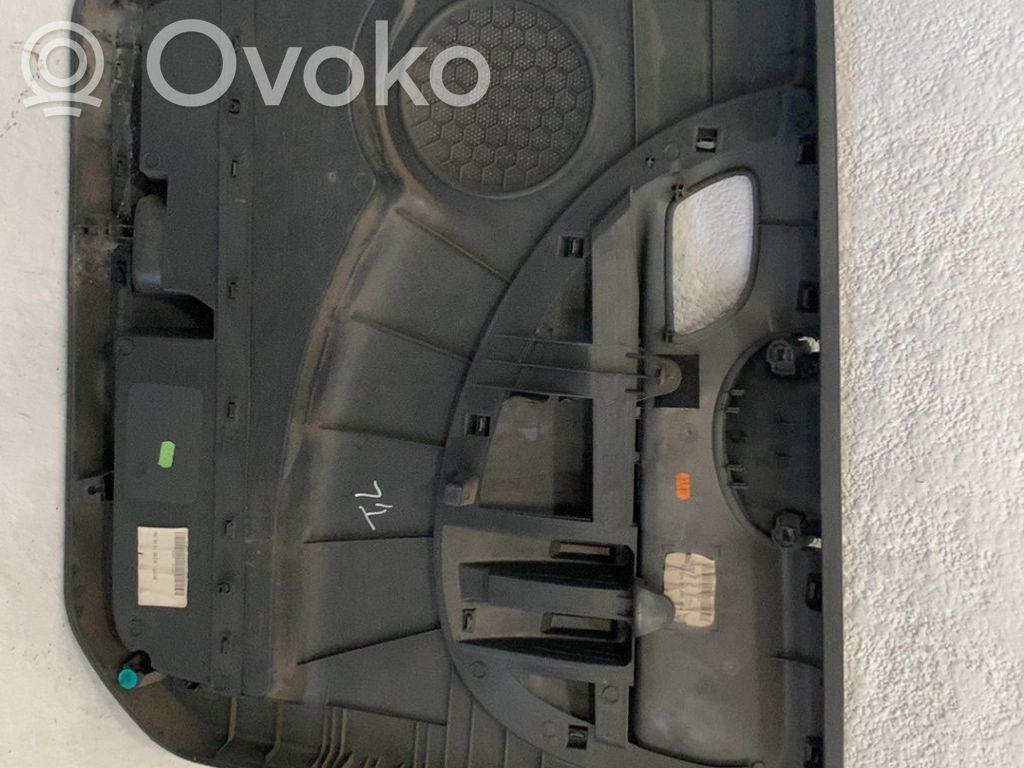 Citroen Jumpy Etuoven verhoilu 