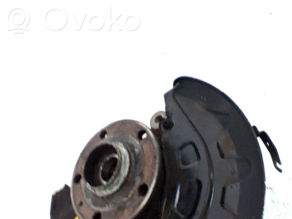 Mangueta de dirección de rueda delantera   5Q0407255Q