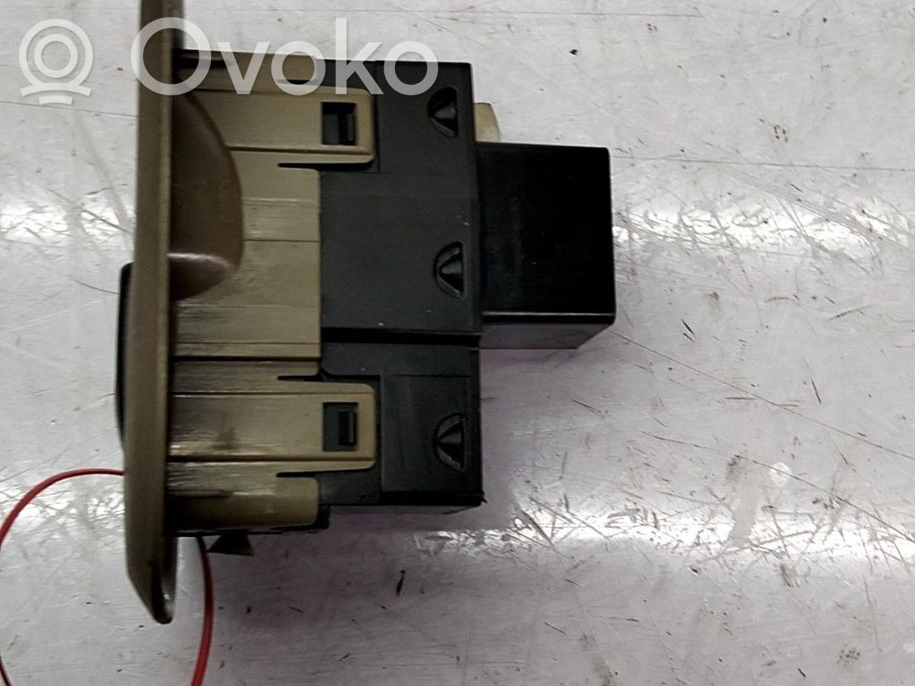 Volvo XC90 Przyciski szyb