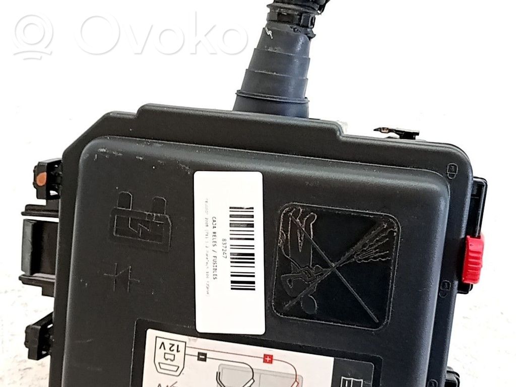 Peugeot 2008 I Módulo de fusible 