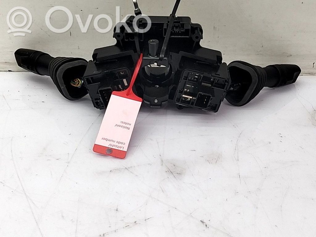 Chevrolet Captiva Butoane/comutatoare pe volan 