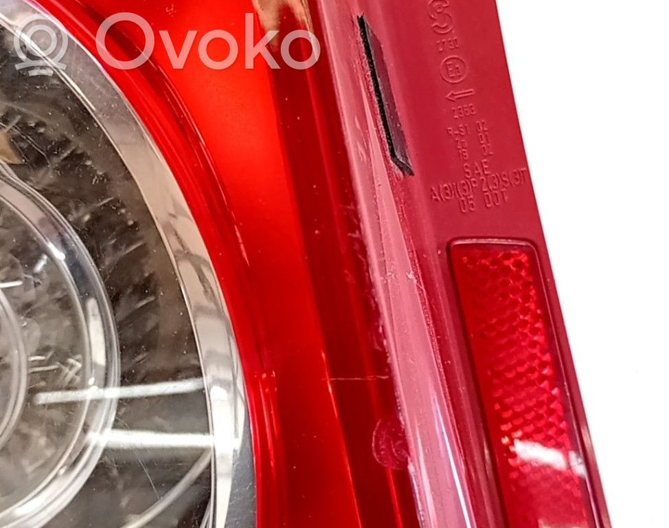 Volkswagen PASSAT CC Lampada fanale posteriore 