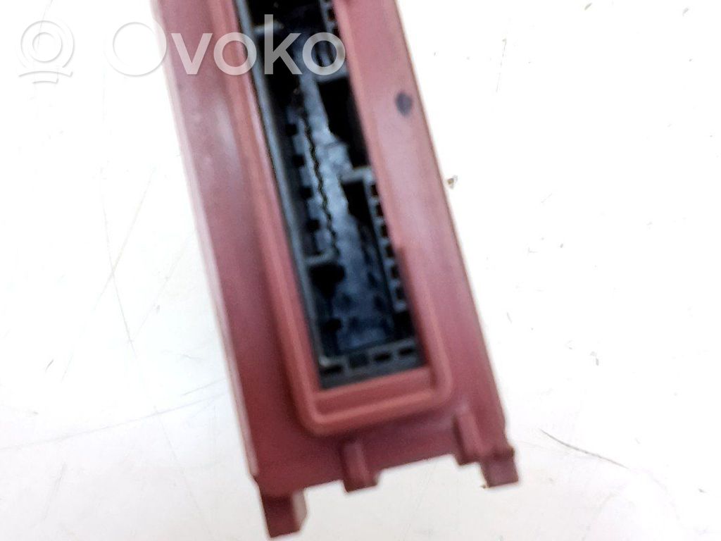 Toyota Corolla E110 Sterownik / Moduł komfortu 