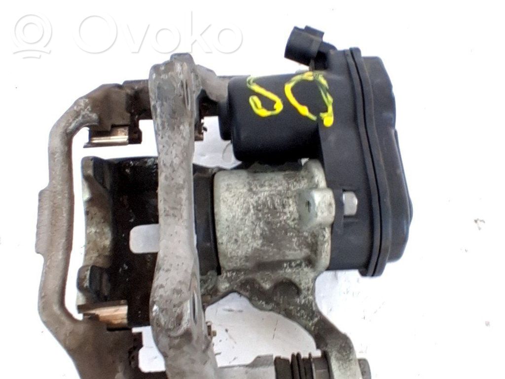 Toyota Corolla E110 Pinza del freno posteriore