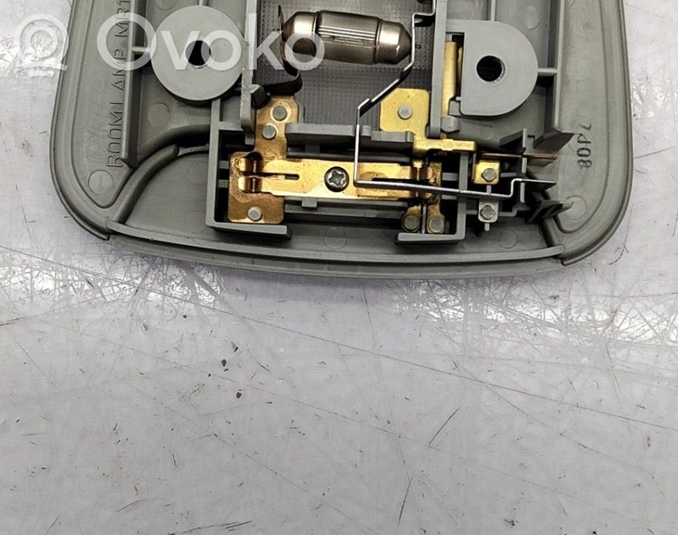 Mitsubishi Outlander Consola de luz del techo 
