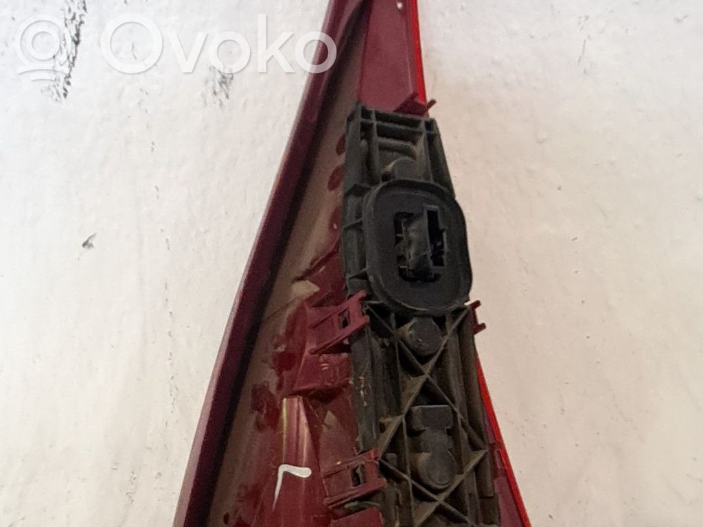 Citroen Berlingo Takavalon polttimo 