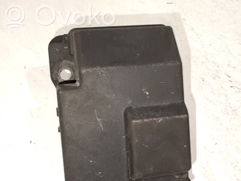 Citroen C4 I Releu ventilator lichid răcire