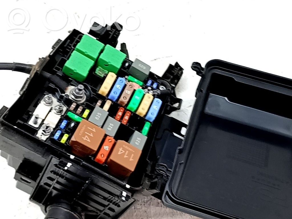 Drošinātāju bloks   9678633380