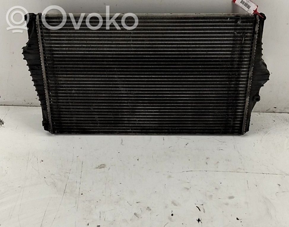 Välijäähdyttimen jäähdytin   31274553