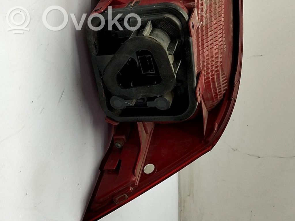 Bec lampă spate   3AE945095F