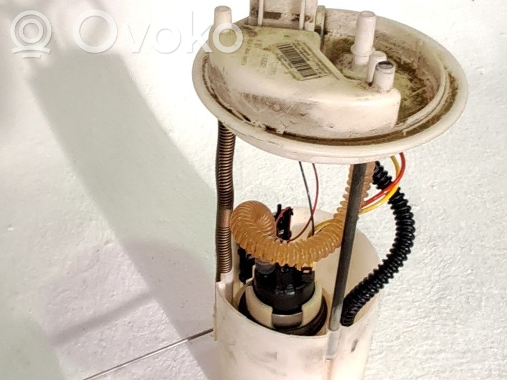 Bomba interna de combustible   93187098