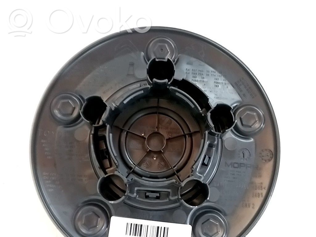 R20 wheel hub/cap/trim   96773817XT