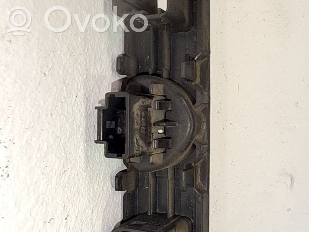 Comutator lumini pericol   8200442723