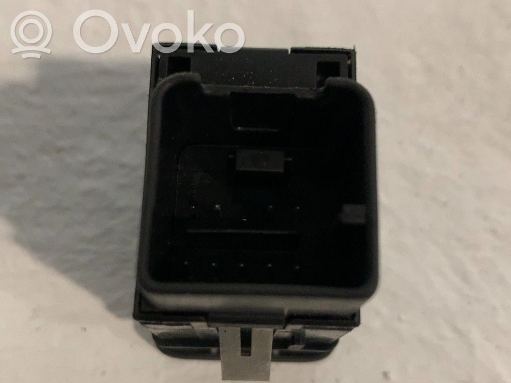Interruptor del sensor de aparcamiento (PDC)   3C0927225B