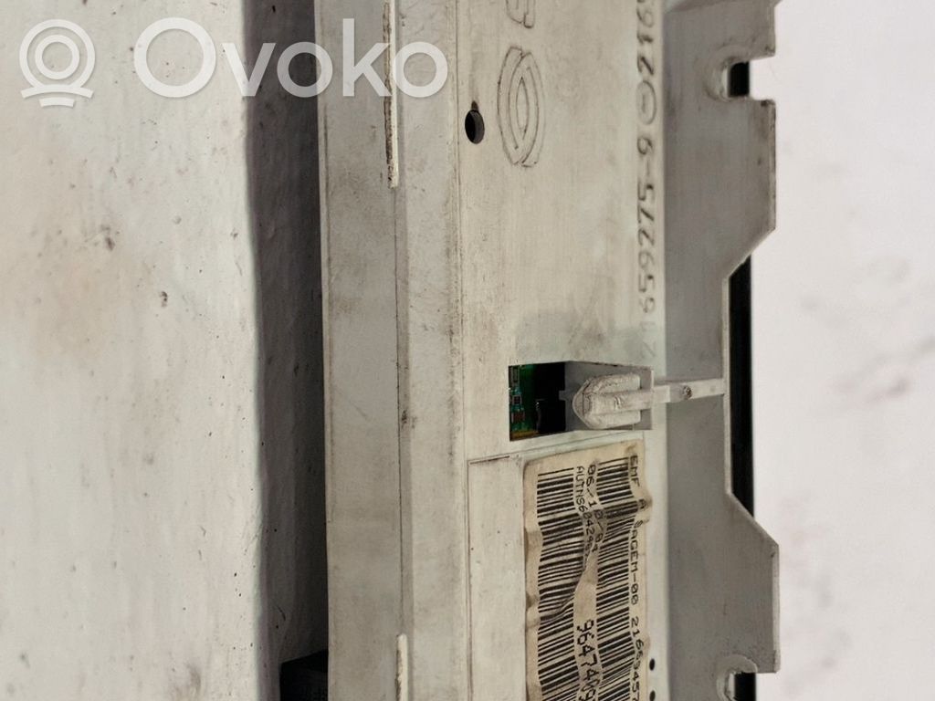 Peugeot 206 HUD-näyttö 