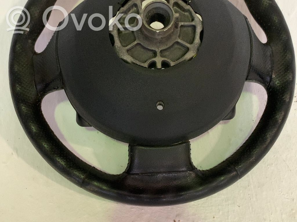 Volante   484005500R