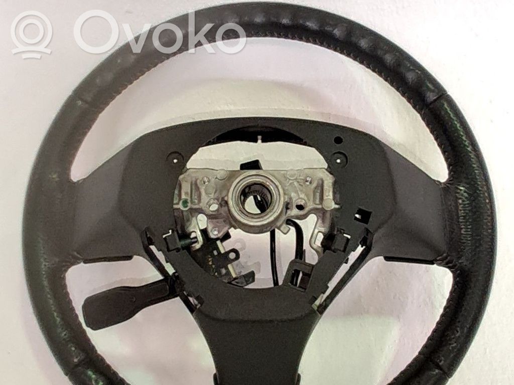 Toyota Corolla Verso AR10 Ohjauspyörä 