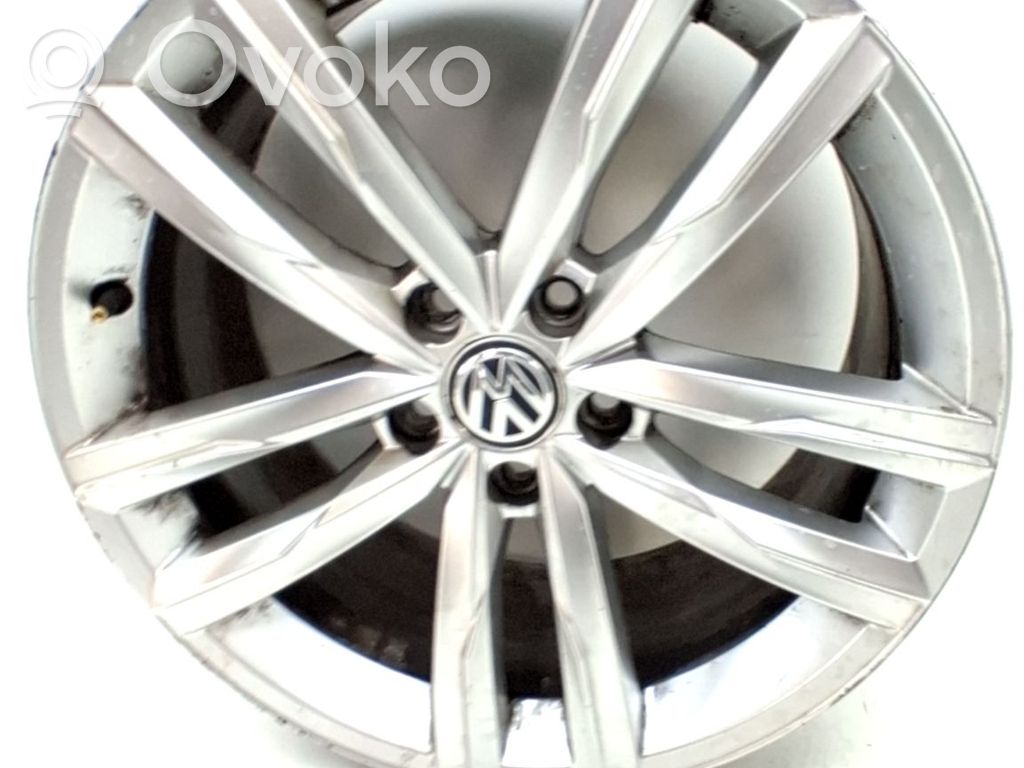 Volkswagen PASSAT B7 Jante alliage aluminium R24