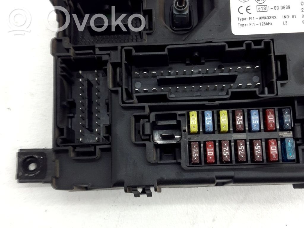 Fiat Punto (199) Module de fusibles
