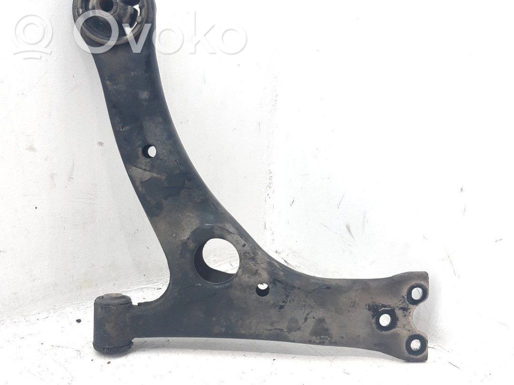 Toyota Corolla E120 E130 Querlenker Achsschenkel vorne 