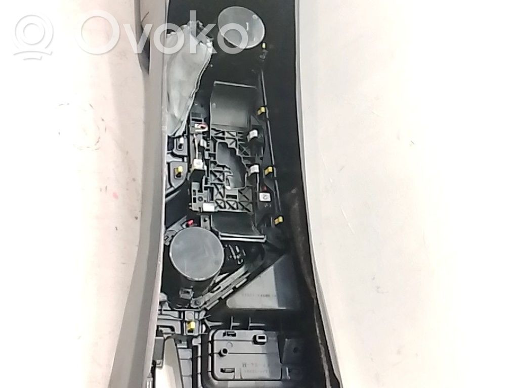 Toyota RAV 4 (XA30) Keskikonsoli 