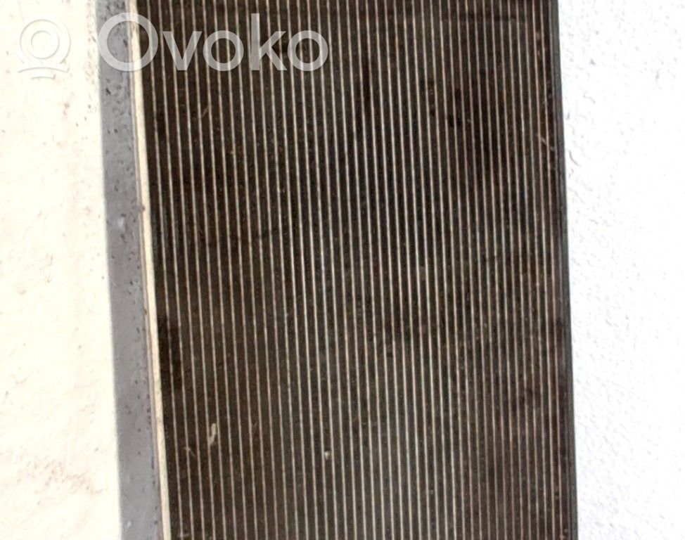 Radiatore di raffreddamento   8E0121251AQ