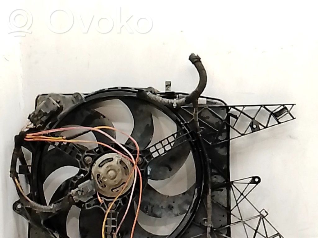 Opel Corsa D Ventilador de refrigeración 